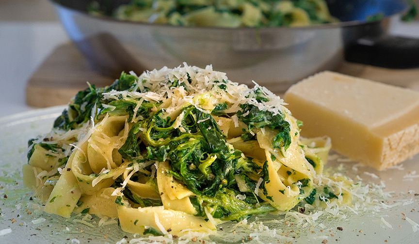 Student recipe: Garlic pasta