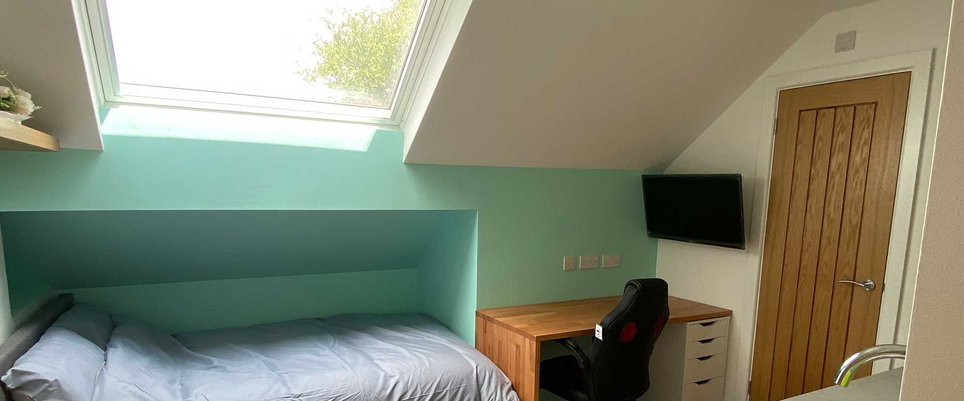 Kingfisher Halls Loughborough student accommodation - The best modern living spaces that have everything you need. 
