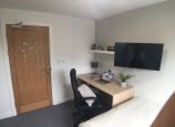 Student Accommodation Loughborough - Kingfisher Halls room with TV and desk